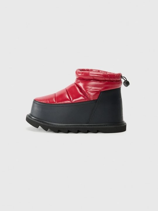 Obrázek produktu Kotníkové boty na platformě United Nude červená