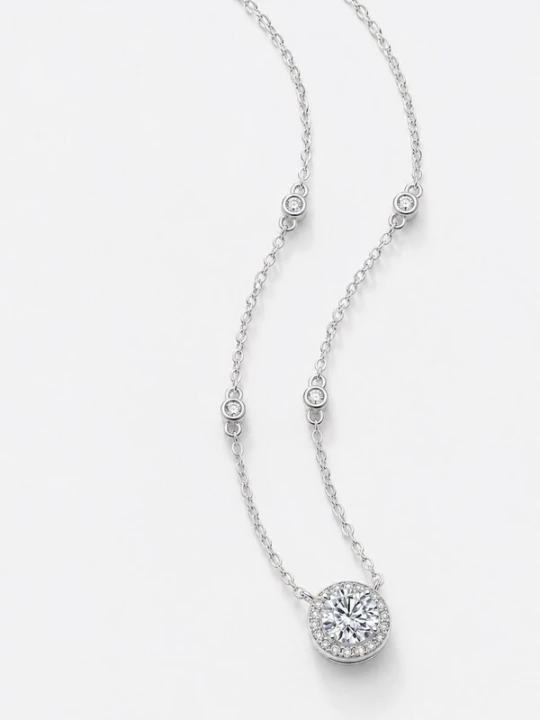 Obrázek produktu LanLivia Řetízek 'Star Halo Moissanite Necklace' stříbrná / průhledná