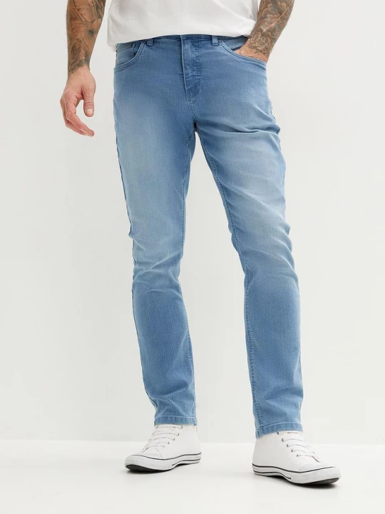 Obrázek produktu Lekkie jeansy slim fit, straight BonPrix niebieski