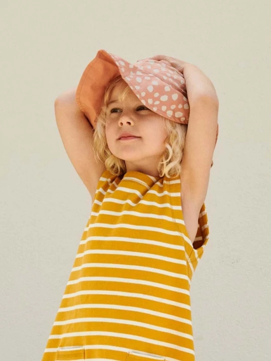 Obrázek produktu Liewood Dětská oboustranná čepice Liewood Amelia Reversible Sun Hat růžová