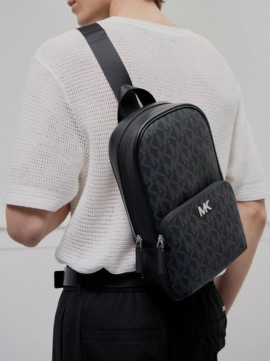Obrázek produktu Malý batoh Michael Kors černá