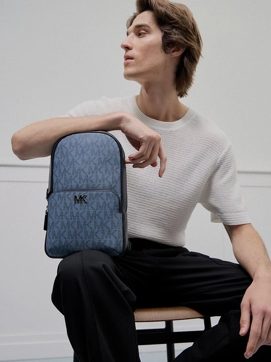 Obrázek produktu Malý batoh Michael Kors modrý denim