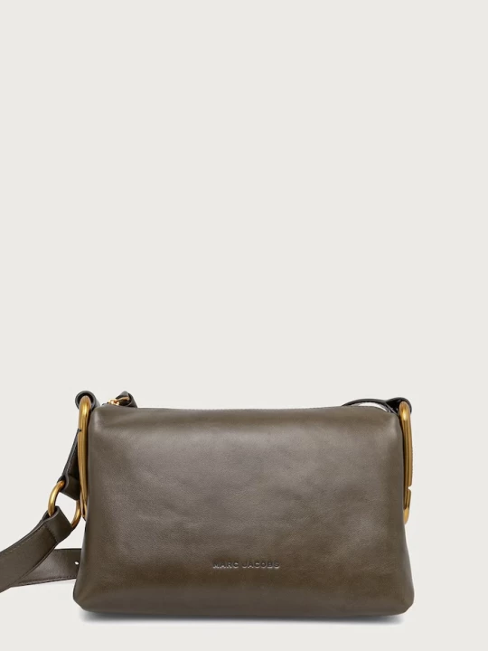 Obrázek produktu MARC JACOBS crossbody kabelka dámská kožená MEDIUM SHOULDER BAG zelená
