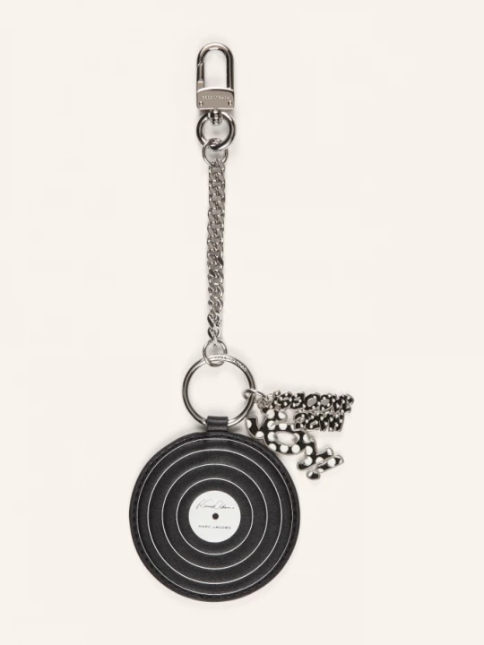 Obrázek produktu Marc Jacobs Přívěsek Na Tašku The Bag Charm Vinyl černá / bílá