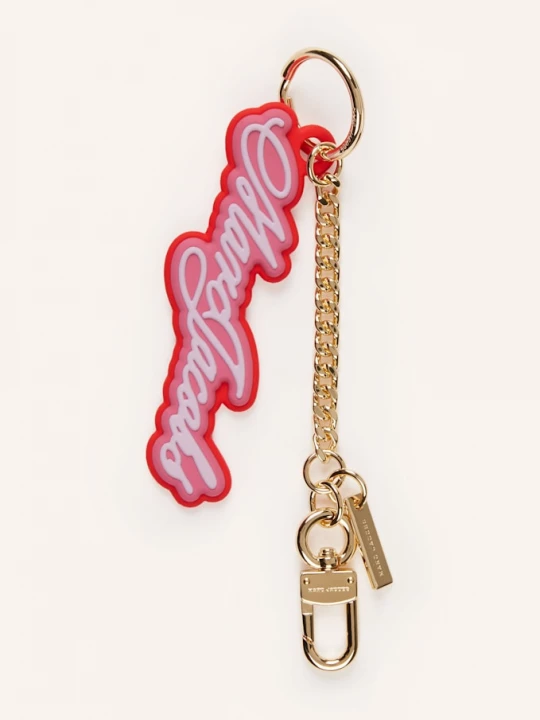 Obrázek produktu Marc Jacobs Přívěsek Na Tašku The Cursive Logo Charm červená / růžová / zlatá