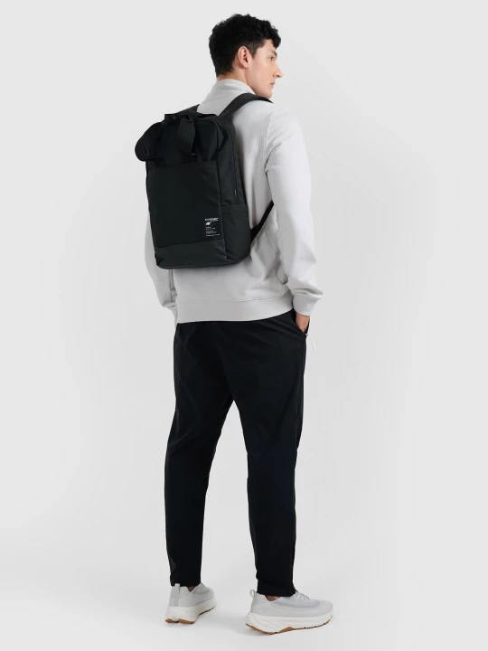 Obrázek produktu Městský batoh (15 l) s kapsou na notebook - černý 4F