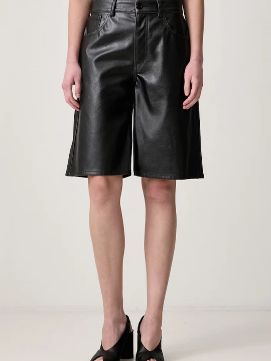 Obrázek produktu MM6 Maison Margiela bermudy dámské z imitace kůže černá