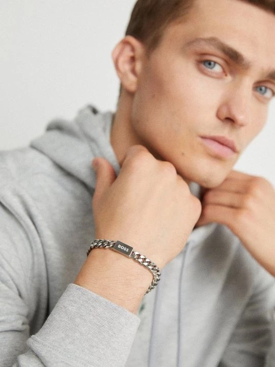 Obrázek produktu Náramek Boss stříbrná barva