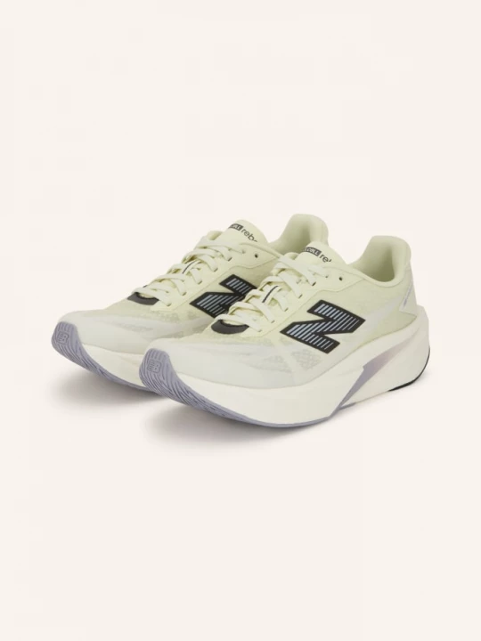 Obrázek produktu New Balance Běžecké Boty Fc Rebel v5 tmavě žlutá / bílá / černá