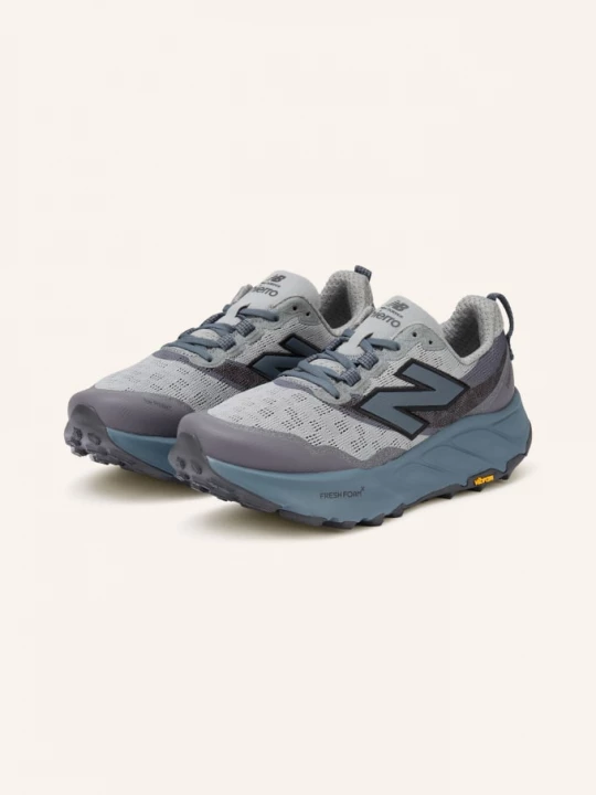 Obrázek produktu New Balance Běžecké Trailové Boty Fresh Foam X Hierro v9 šedá / tmavě šedá / tmavě fialová