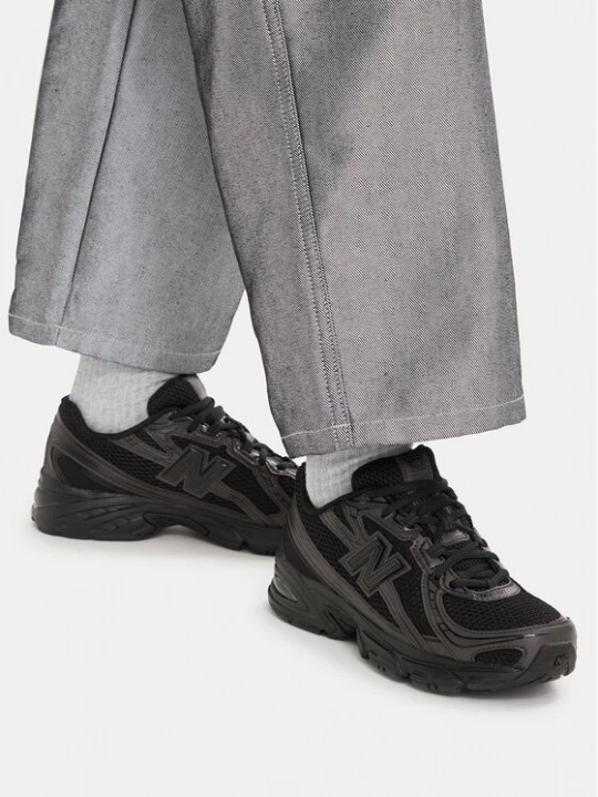 Obrázek produktu New Balance Sneakersy U740BO2 W Černá