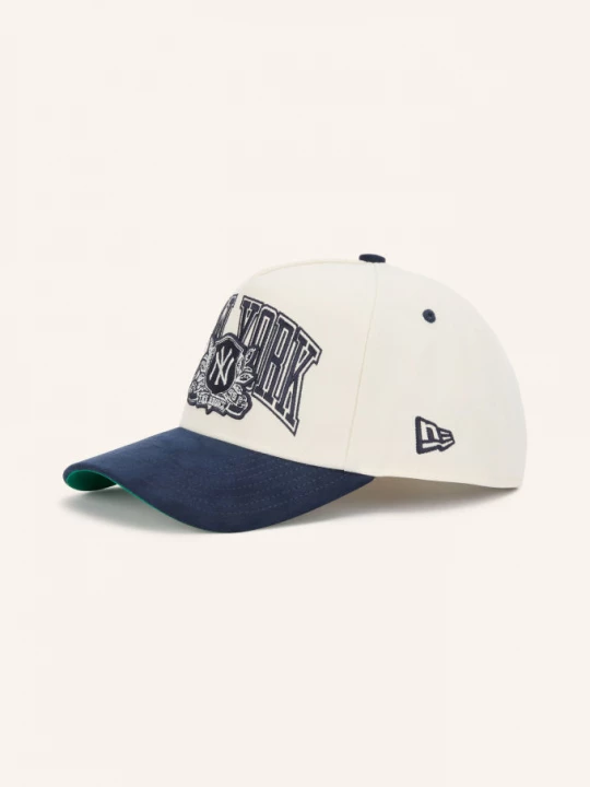Obrázek produktu New Era Cap Wordmark Suede E-Frame krémová / zelená / tmavě modrá