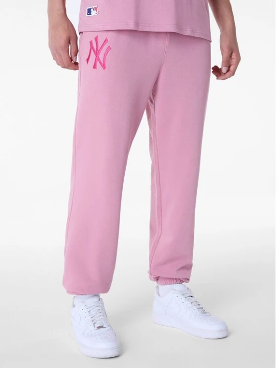 Obrázek produktu New Era Teplákové kalhoty New York Yankees MLB League Essential Dark 60596188 Růžová Regular Fit