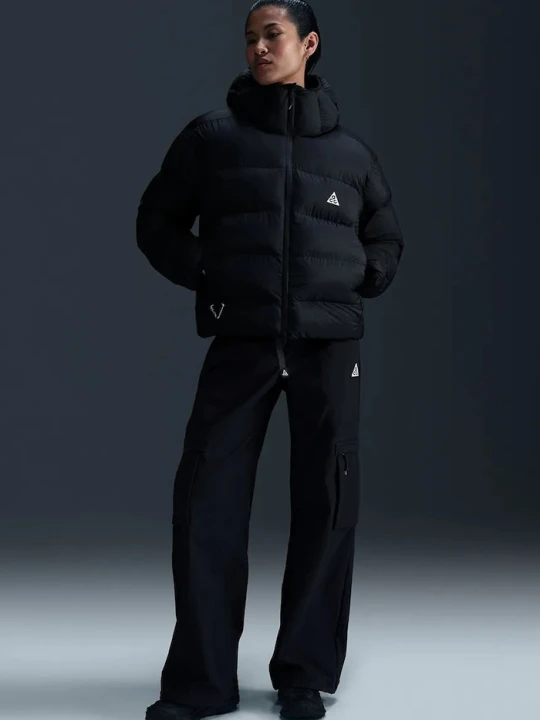 Obrázek produktu Nike ACG: All Conditions Gear Nike ACG All Conditions Gear treková bunda dámská ACG Lunar Lake PrimaLoft černá