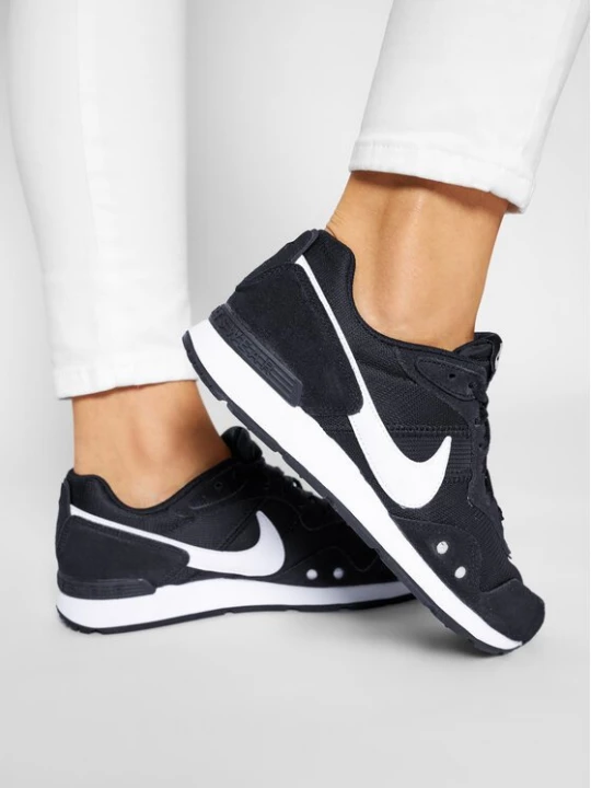 Obrázek produktu Nike Sneakersy Venture Runner CK2948 001 Černá