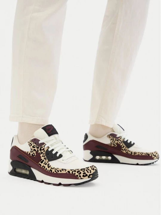 Obrázek produktu Nike Sneakersy Wmns Air Max 90 IF1619 102 Bílá