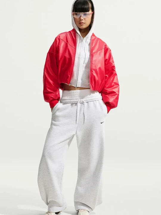 Obrázek produktu Nike Sportswear bomber dámský z imitace kůže Therma-FIT červená