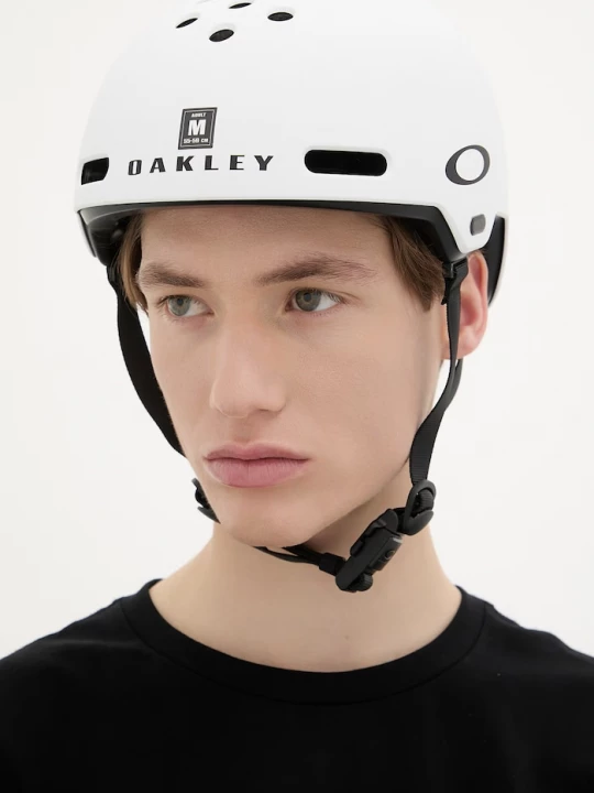 Obrázek produktu Oakley helma