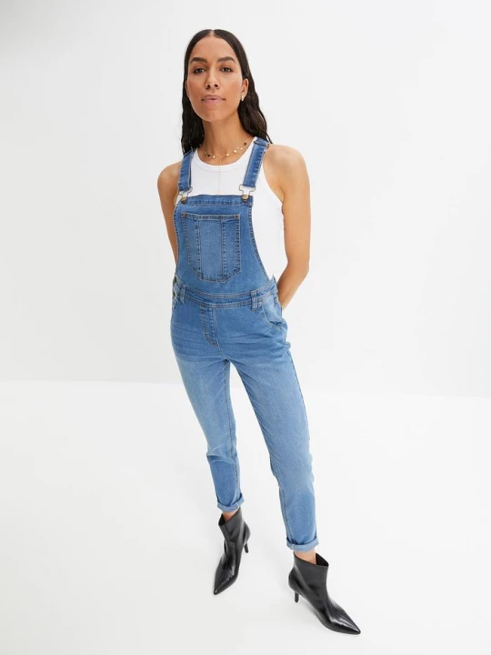 Obrázek produktu Ogrodniczki jeansowe o kroju boyfriend BonPrix niebieski