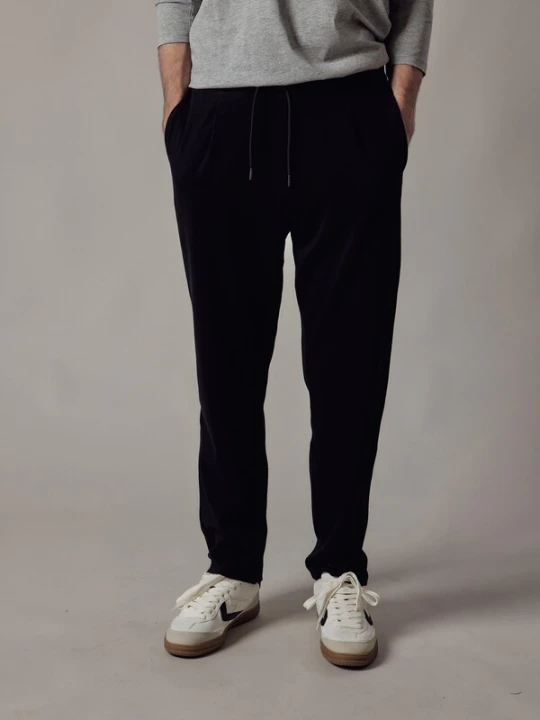 Obrázek produktu OWN Off With Nature Kalhoty 'Joggers in Interlock' černá
