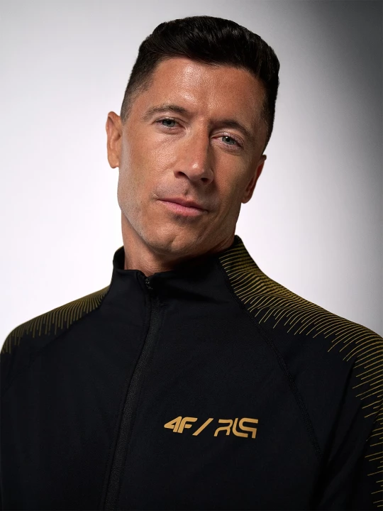 Obrázek produktu Pánská regular tréninková mikina bez kapuce 4F | Robert Lewandowski - černá černý