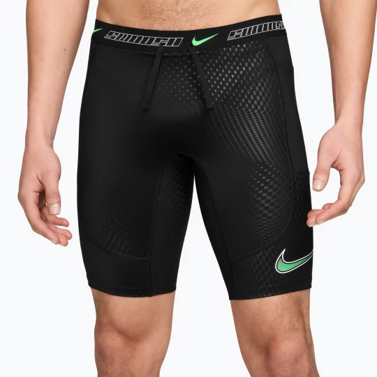 Obrázek produktu Pánské běžecké šortky Nike Stride black / illusion green