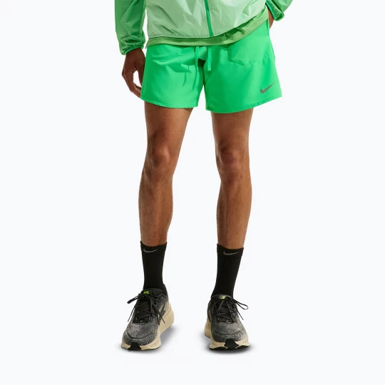 Obrázek produktu Pánské běžecké šortky Nike Stride Dri-Fit 2in1 7" green spark