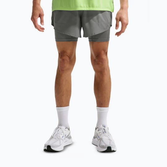 Obrázek produktu Pánské běžecké šortky Nike Stride Dri-Fit Hybrid 5" smoke grey