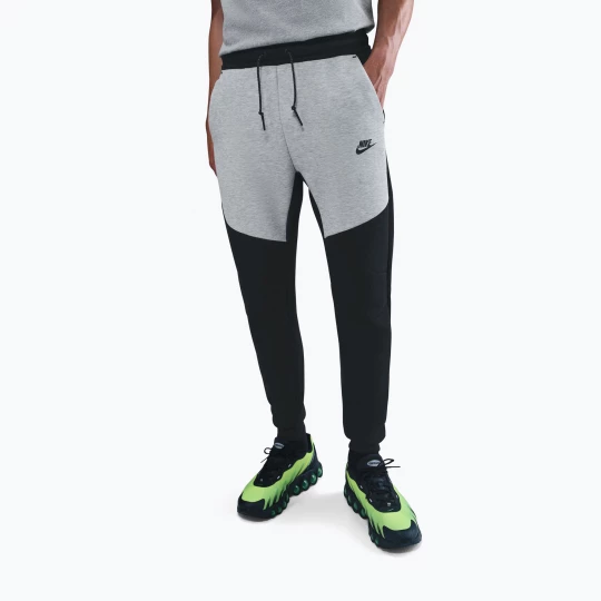 Obrázek produktu Pánské kalhoty Nike Tech Joggers black / dark grey heather / black
