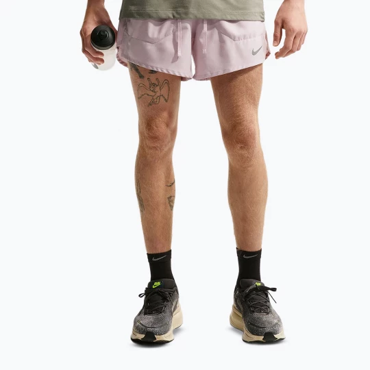 Obrázek produktu Pánské šortky Nike Stride Dri-Fit Brief-Lined 5" particle rose Růžová