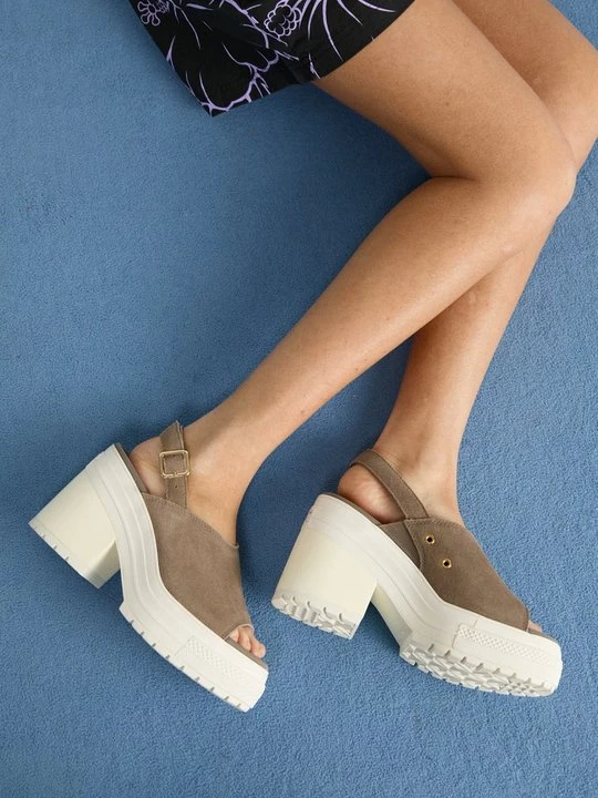 Obrázek produktu Pantofle na podpatku Converse