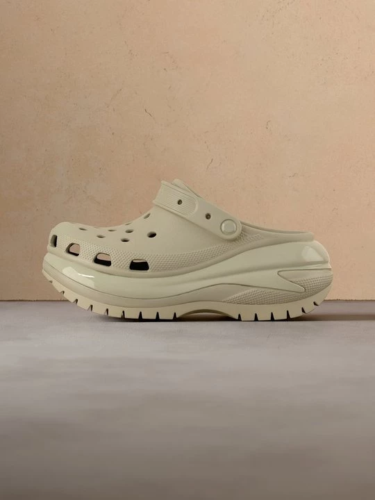 Obrázek produktu Pantofle na podpatku Crocs světle hnědošedá