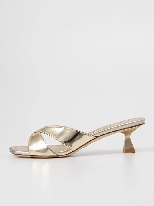 Obrázek produktu Pantofle na podpatku Stuart Weitzman zlatá barva