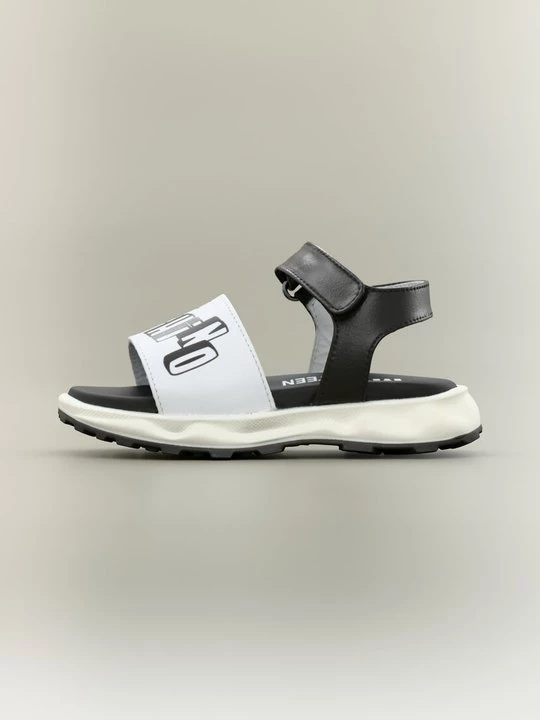 Obrázek produktu Páskové sandály MOSCHINO