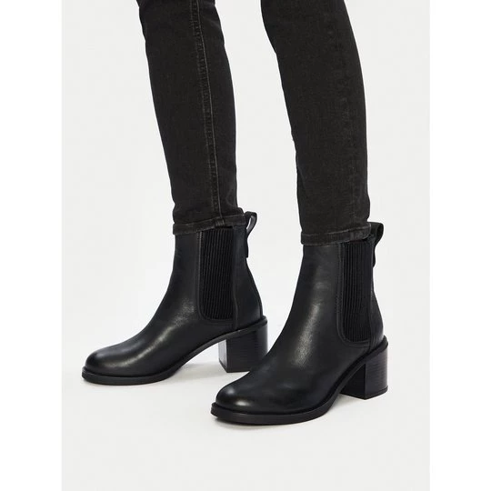 Obrázek produktu Polokozačky Clarks Chamberly Top 26179551 Černá