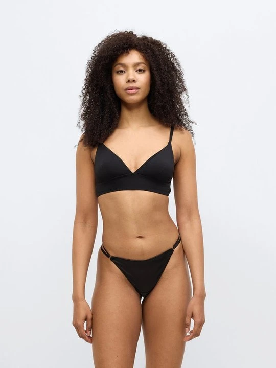 Obrázek produktu Provázková tanga Hunkemöller černá