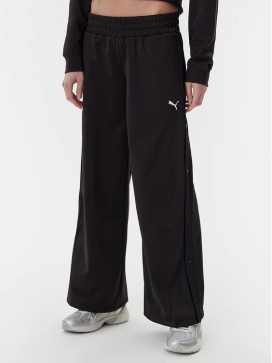 Obrázek produktu Puma Teplákové kalhoty Ess 629804 Černá Wide Leg
