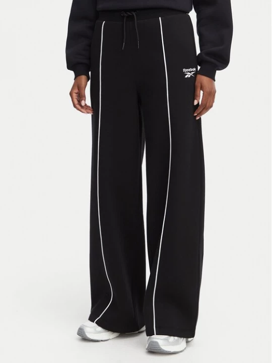 Obrázek produktu Reebok Teplákové kalhoty Oliwia RK25683CCW Černá Regular Fit