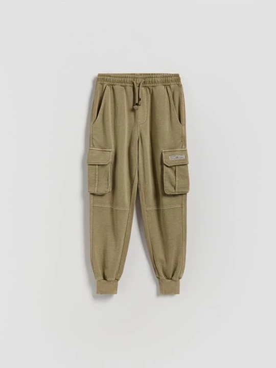 Obrázek produktu Reserved - Kalhoty cargo joggers se sepraným efektem - zelená