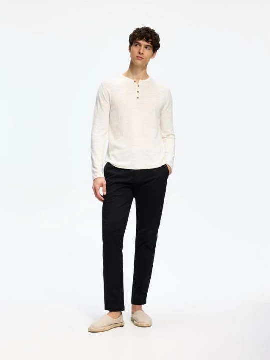 Obrázek produktu Reserved - Kalhoty chino slim fit - černý