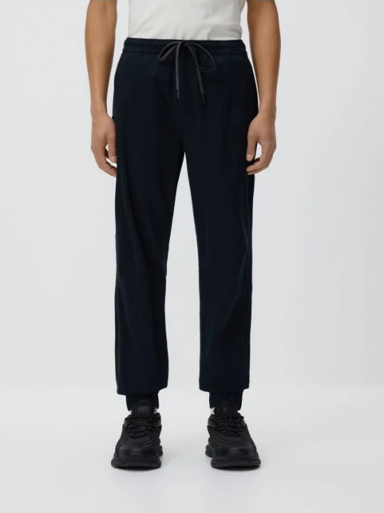 Obrázek produktu Reserved - Kalhoty Jogger slim fit - černý