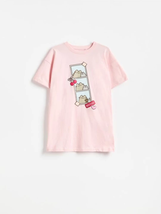 Obrázek produktu Reserved - Noční košilka s potiskem Pusheen - pastelově růžová