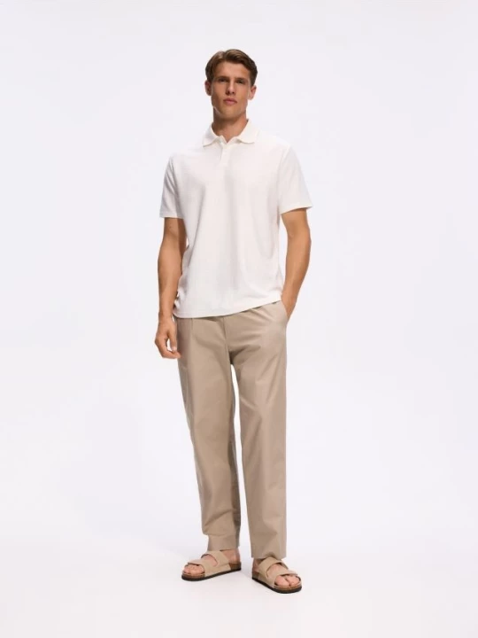 Obrázek produktu Reserved - Polo tričko comfort fit - krémová
