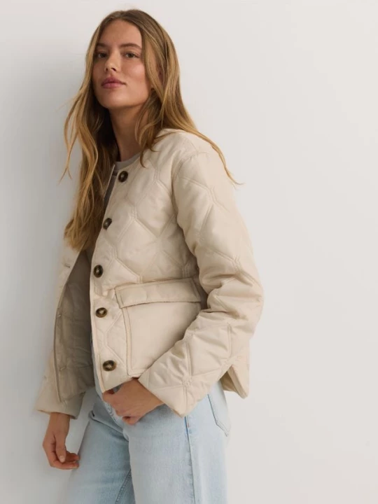 Obrázek produktu Reserved - Prošívaná bunda oversized - tělová