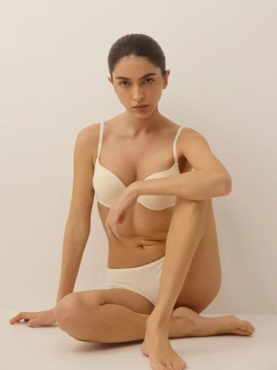 Obrázek produktu Reserved - Sada 2 podprsenek super push-up - krémová