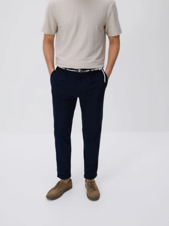 Obrázek produktu Reserved - Slim fit kalhoty s páskem - tmavomodrá