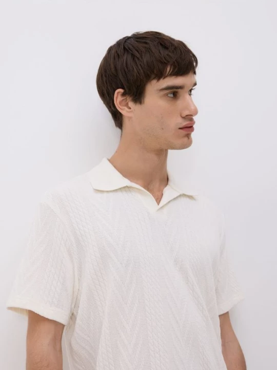 Obrázek produktu Reserved - Strukturální polo comfort fit - krémová