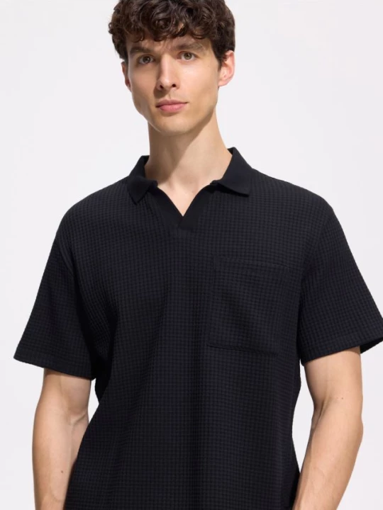 Obrázek produktu Reserved - Strukturální polo tričko comfort fit - černý