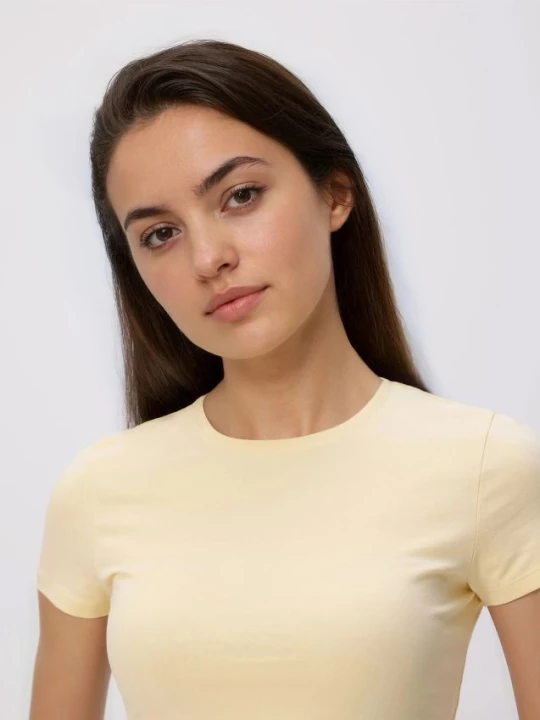 Obrázek produktu Reserved - Tričko slim fit - světle žlutá