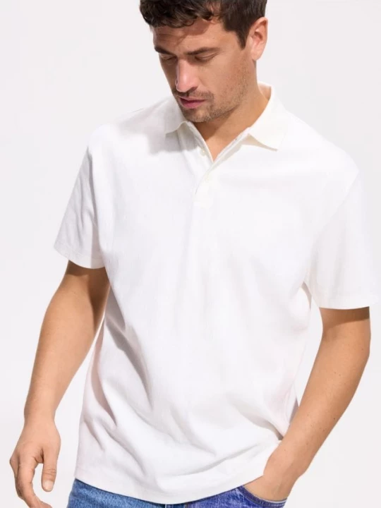 Obrázek produktu Reserved - Vzorované polo tričko střihu comfort - krémová